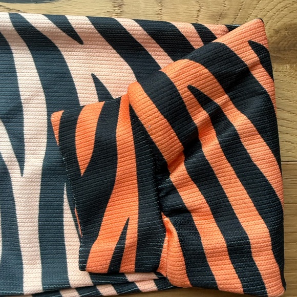 Cincinnati Bengals Hoodie - Picture 5 of 7